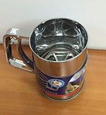 Сито-кружка д/муки металл. d-9.5см, h-13см (72)